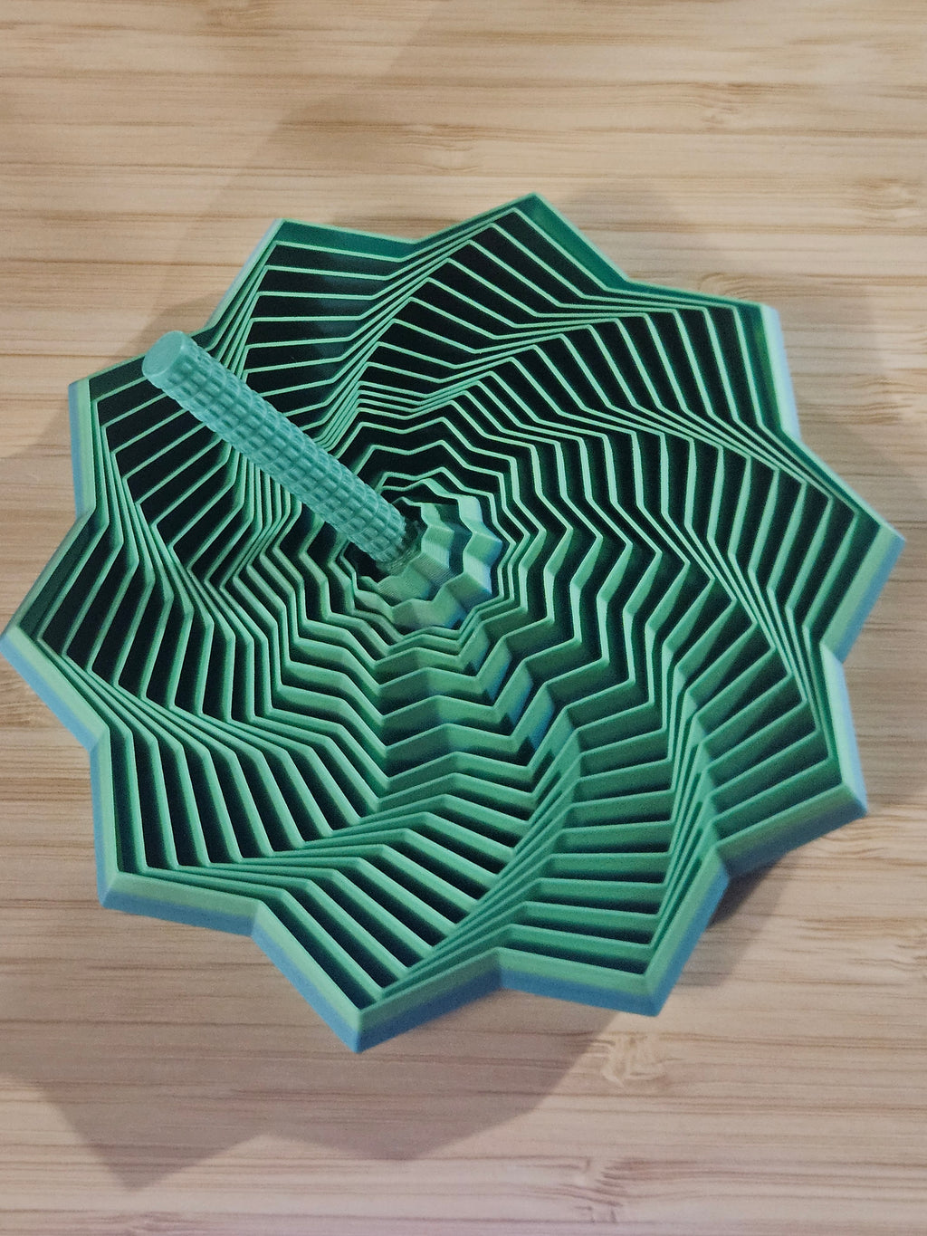 Star fidget medium