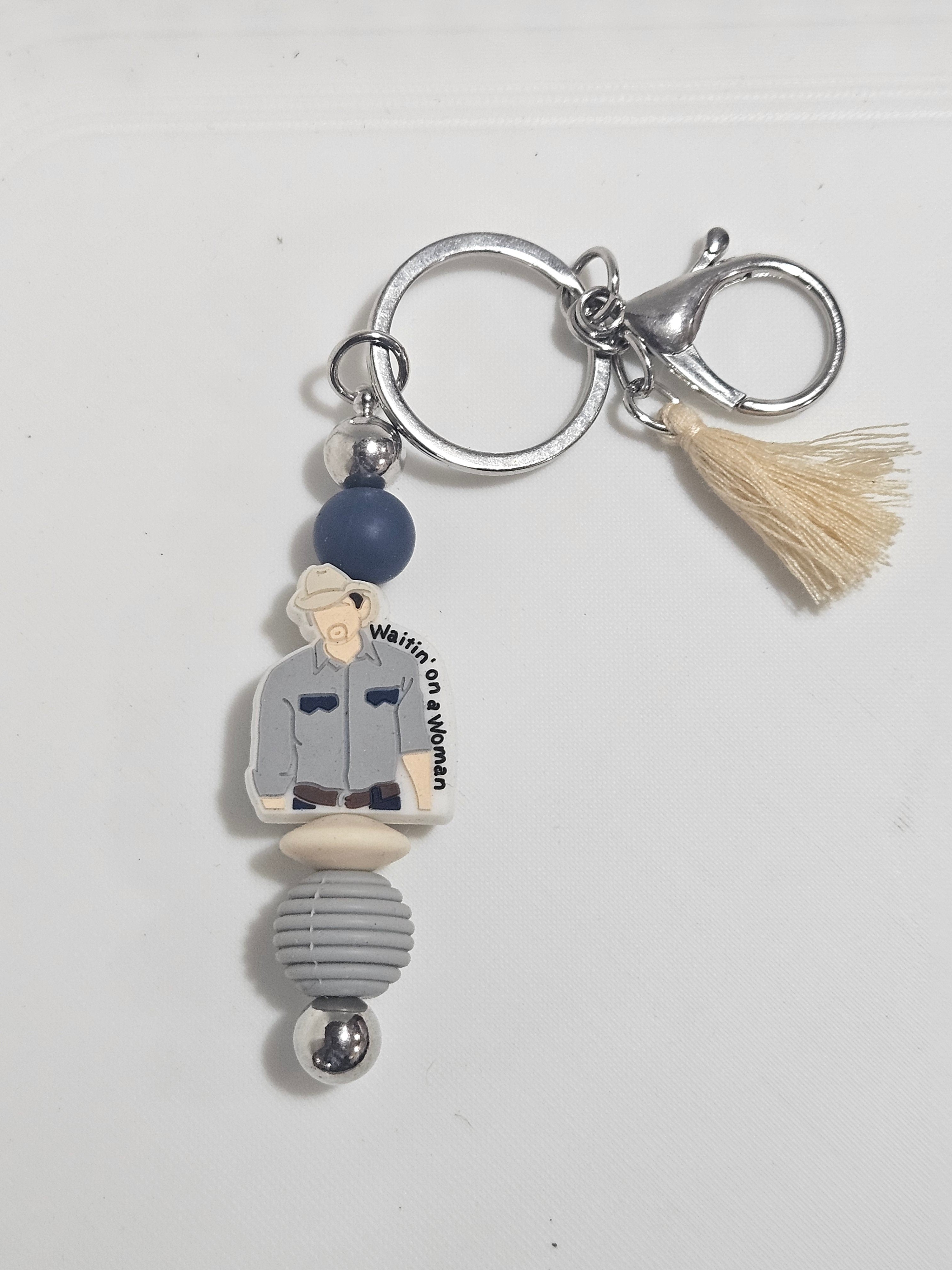 Country singer keychain v1