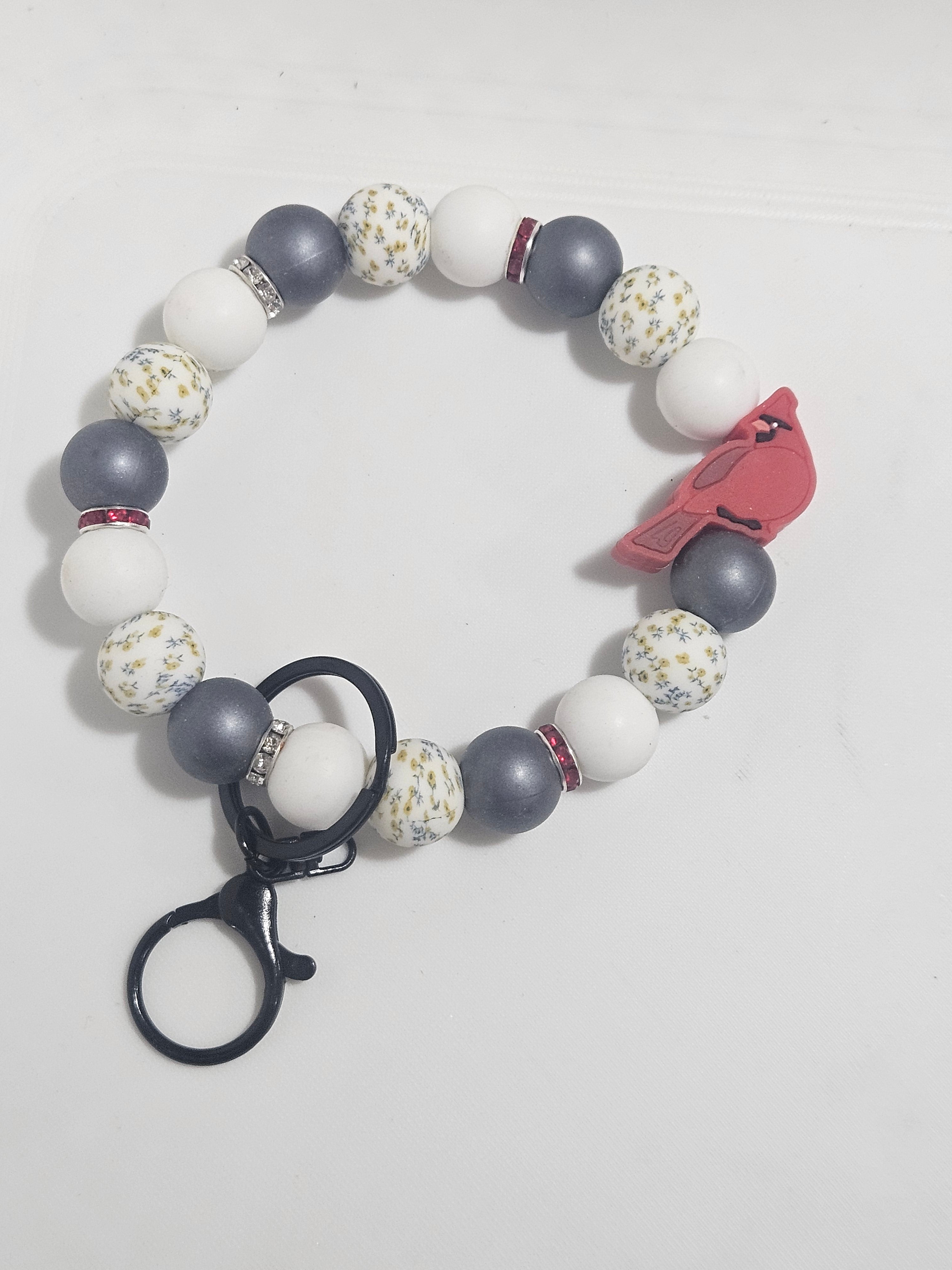 Cardinal focal wristlet